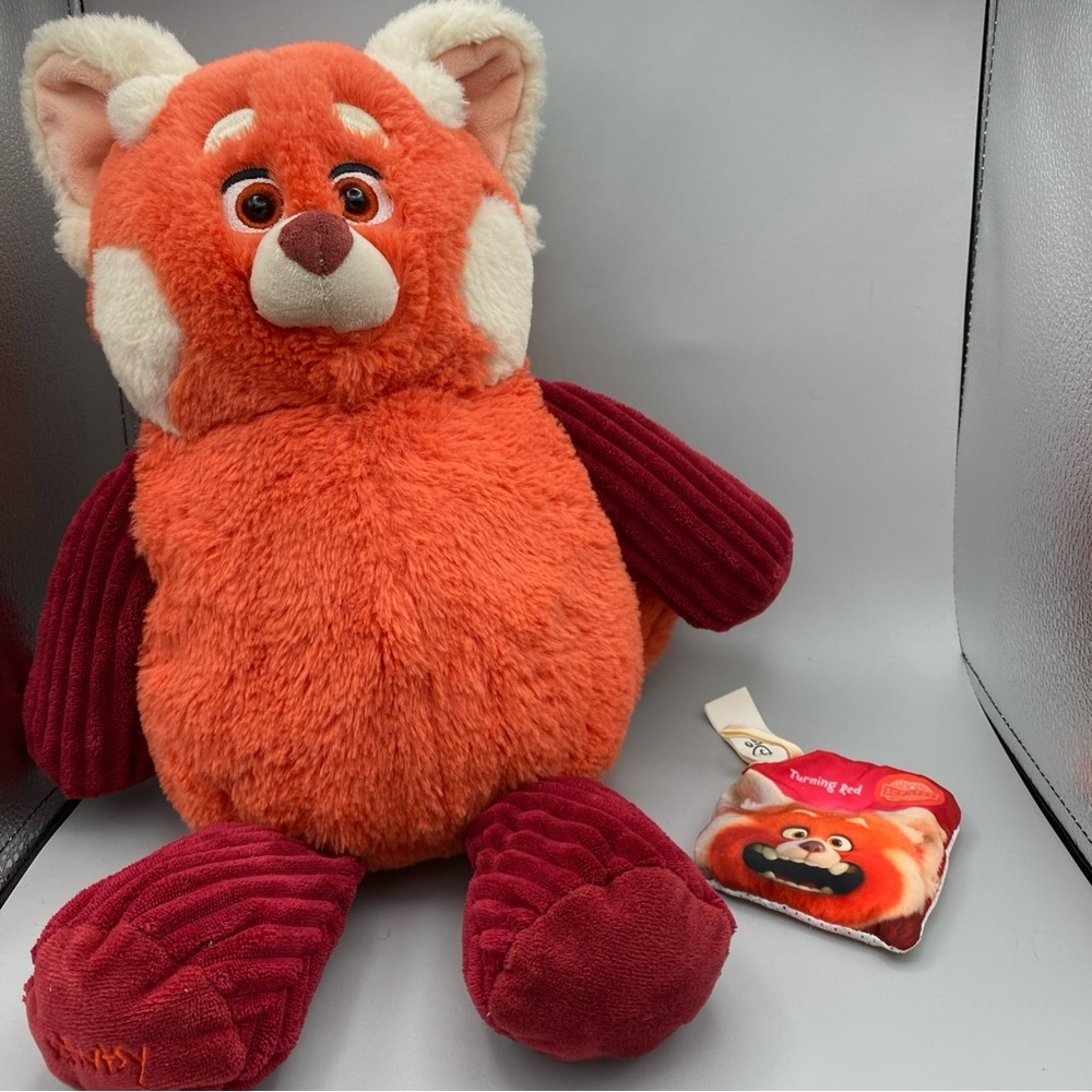 Disney Scentsy Buddy w Turning Red Scent Pack Panda Mei Stuffed Animal Plush